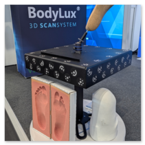 Mit RepliLux werden Leisten und Fußabdrücke zu präzisen 3D-Modellen. Das spart Lagerplatz und ermöglicht eine direkte digitale Weiterverarbeitung.